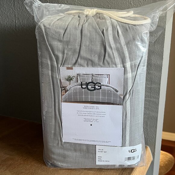 UGG 'Callie' King Duvet Set - new in package - Picture 3 of 7